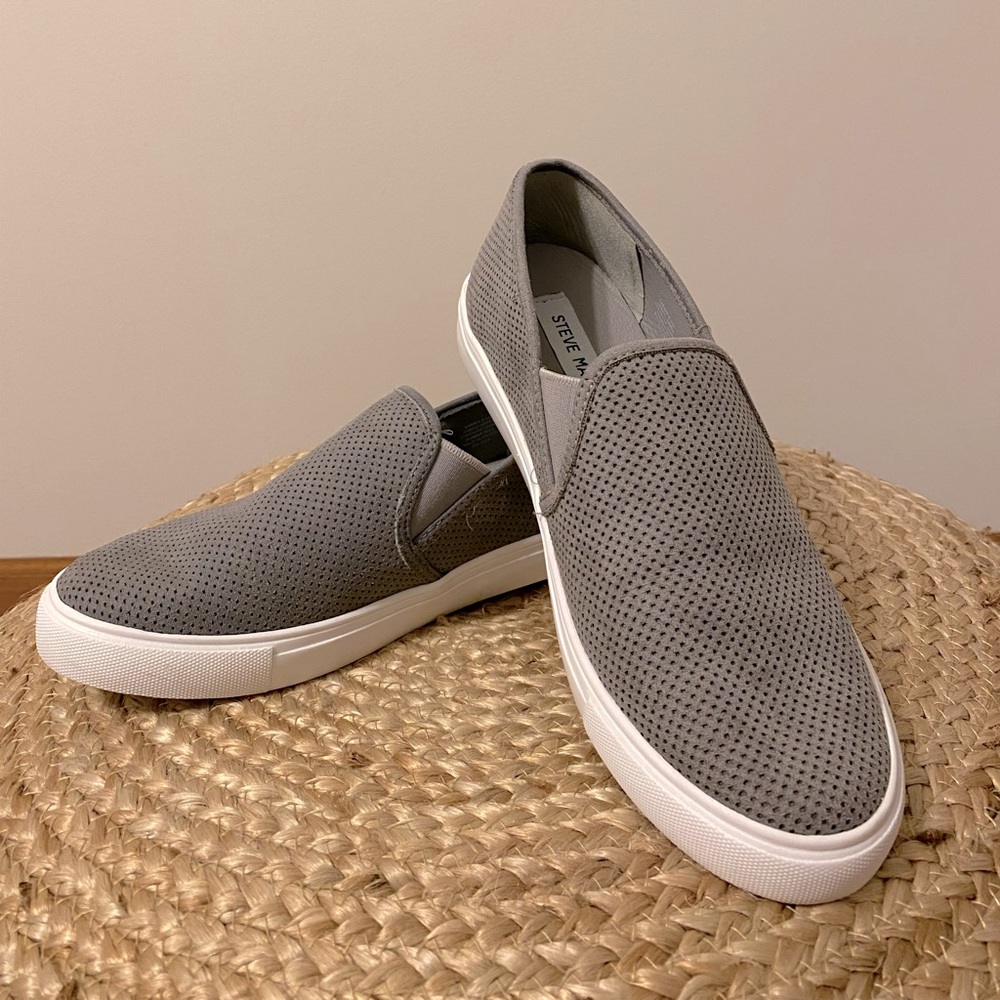 STEVE MADDEN Slip-On Sneakers